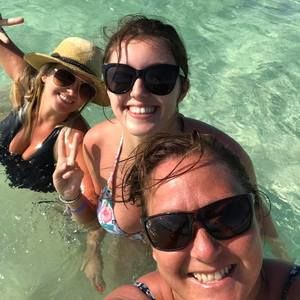 Meet your Posher, Marian